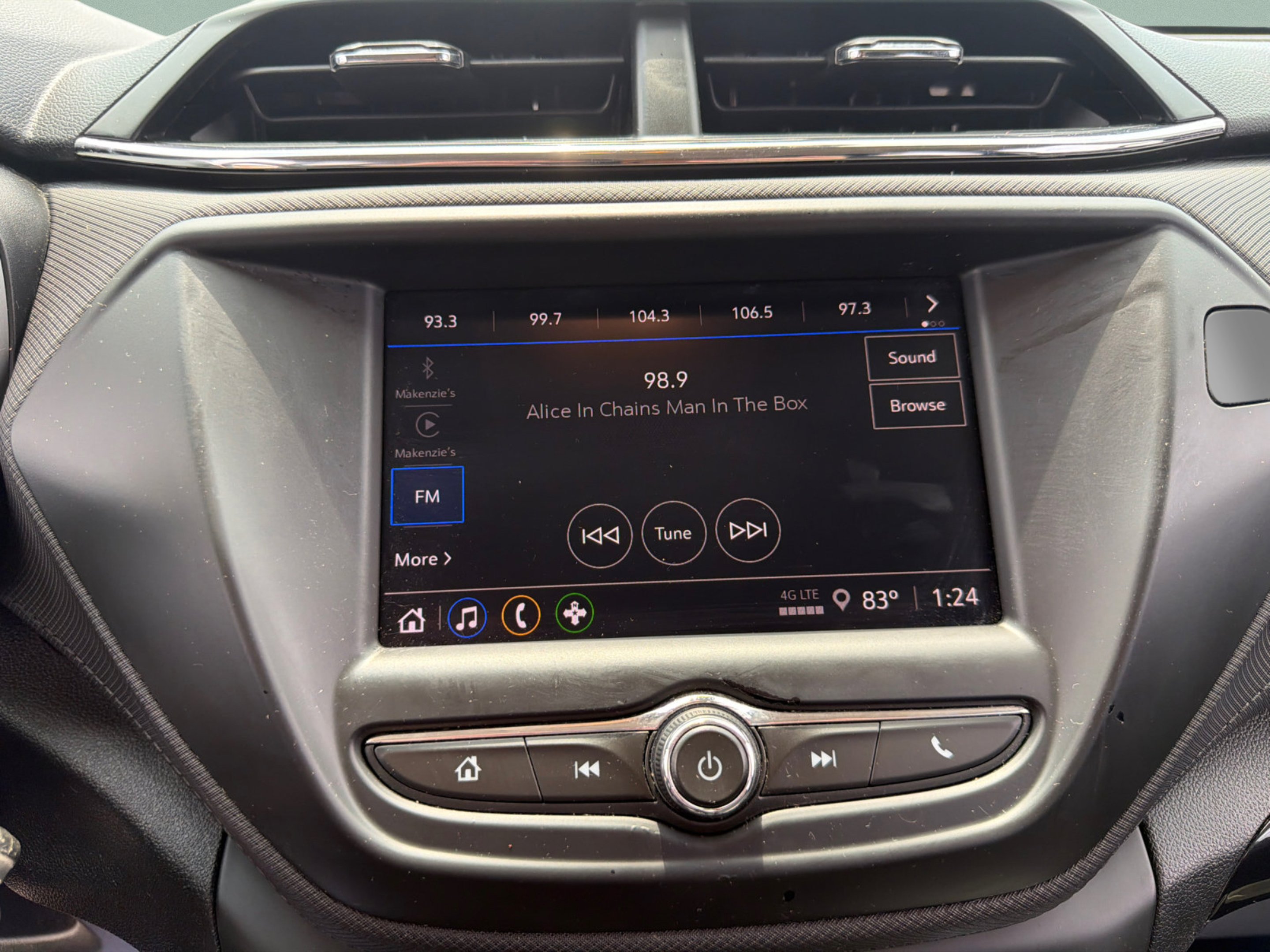 Used 2022 Summit White Chevrolet LS image 23