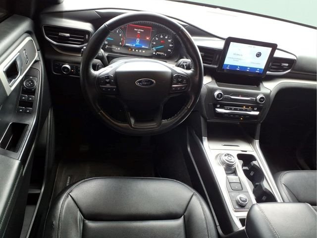 Used 2020 Blue Ford XLT image 18