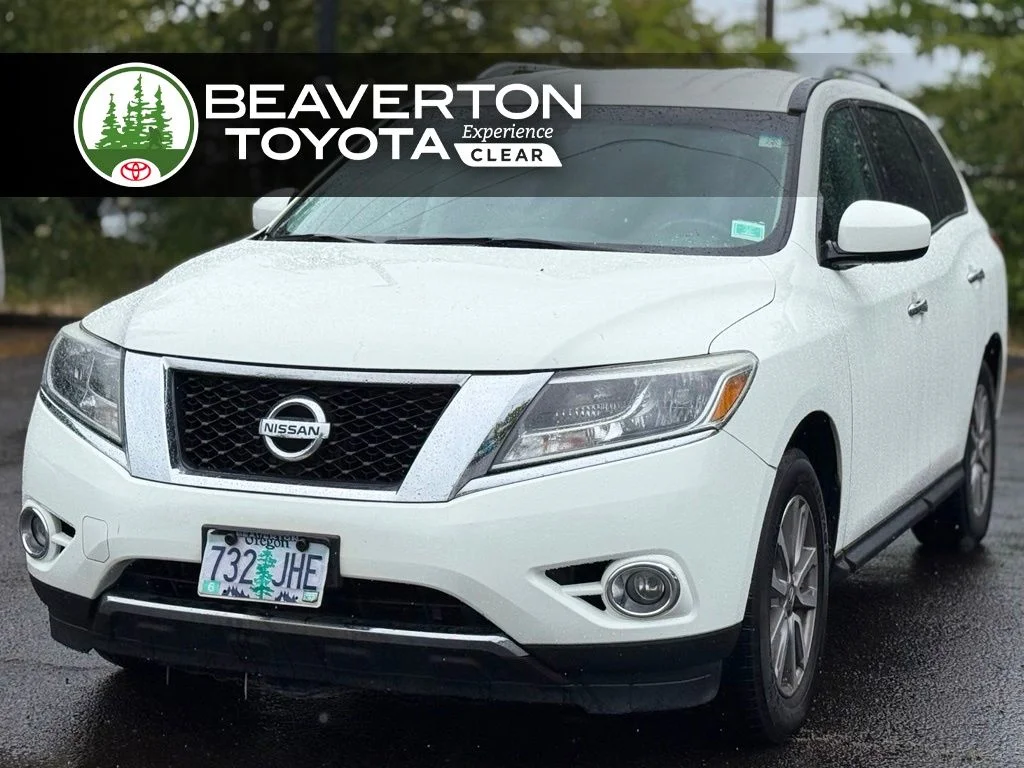 Used 2015 White Nissan SV image 1