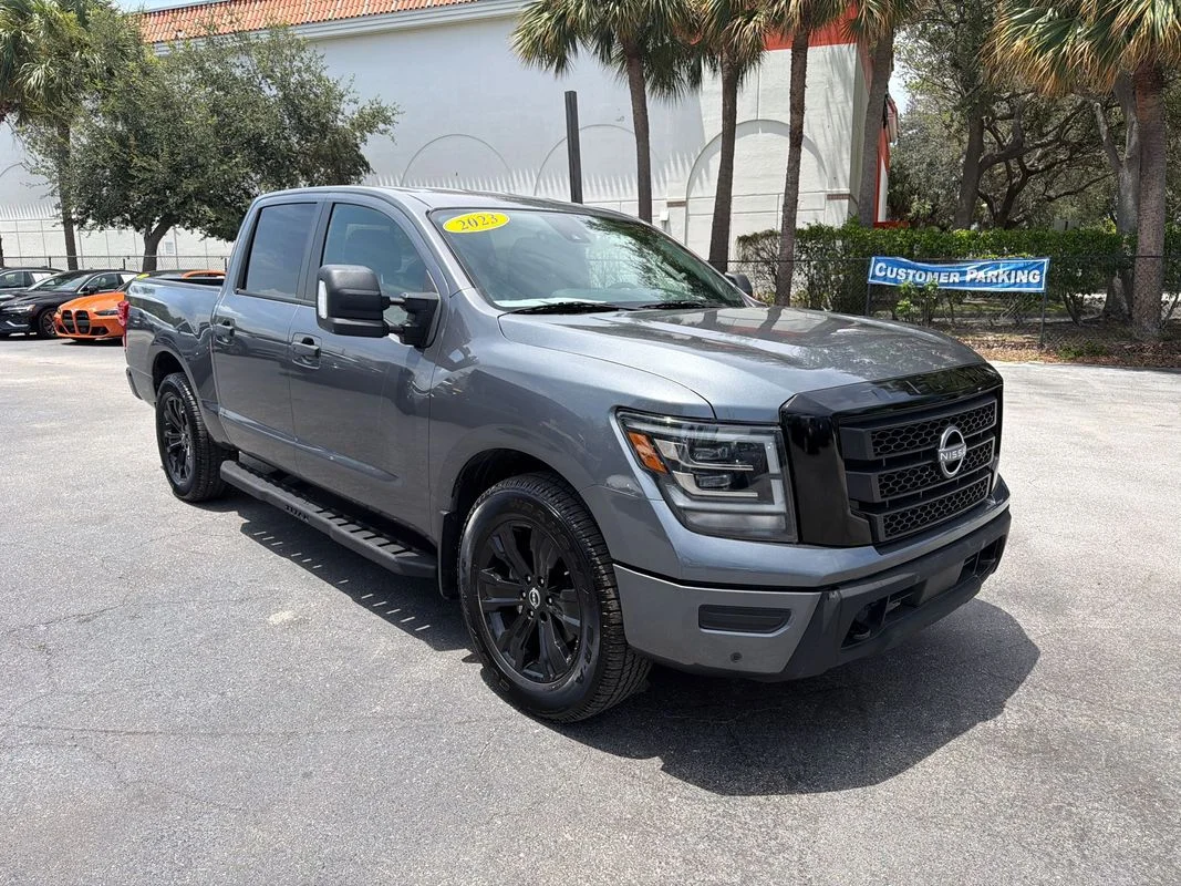 Used 2023 Gray Nissan Crew Cab SV 4x2 image 7