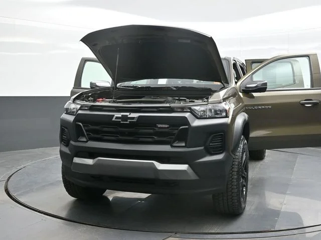 Used 2025 Brown Chevrolet Trail Boss image 30