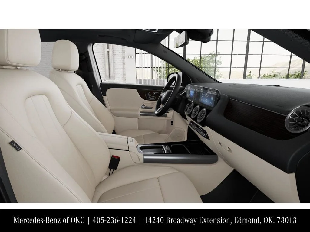 New 2026 White Mercedes-Benz GLA 250 image 4