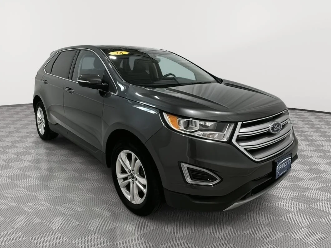 Used 2018 Magnetic Metallic Ford SEL image 7