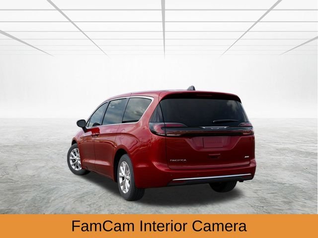 New 2027 Red Hot Pearl-Coat Exterior Paint Chrysler Select image 4