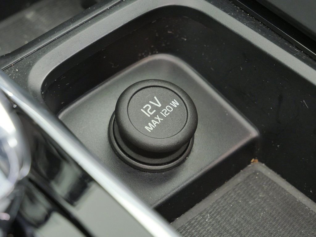 Used 2025 Black Volvo T8 Ultra Black Edition image 49
