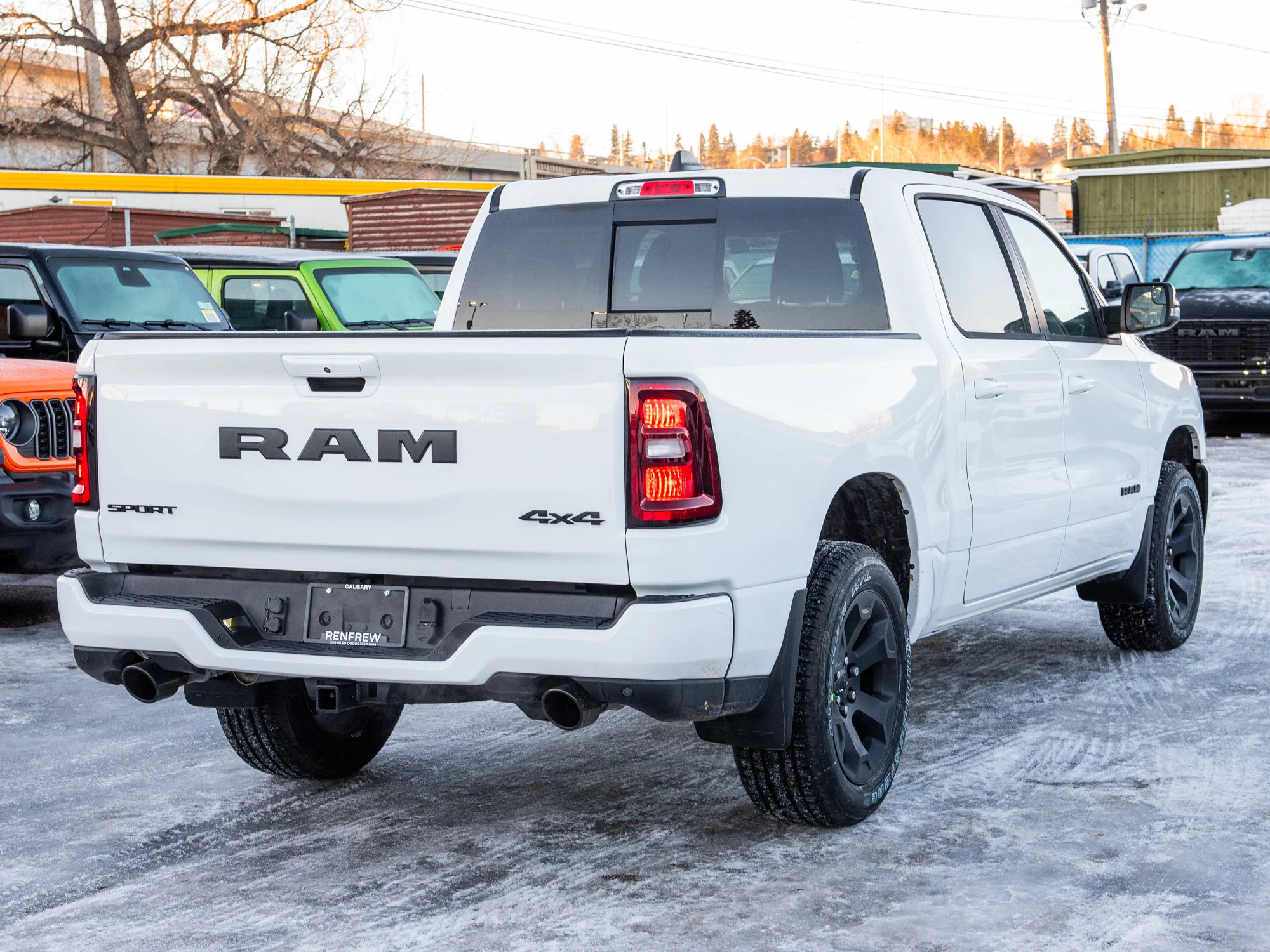 Used 2026 White RAM Sport* Crew Cab 4x4, Twin-Turbo, Heated Seats, 12 Inch Screen, Nav image 6