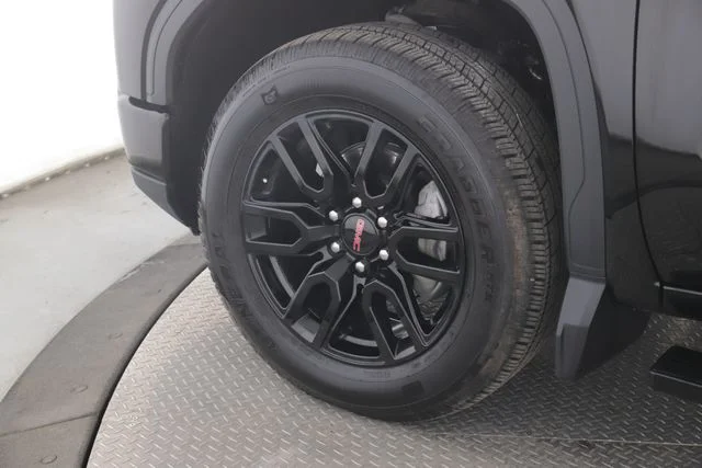 Used 2025 Black GMC Elevation image 13
