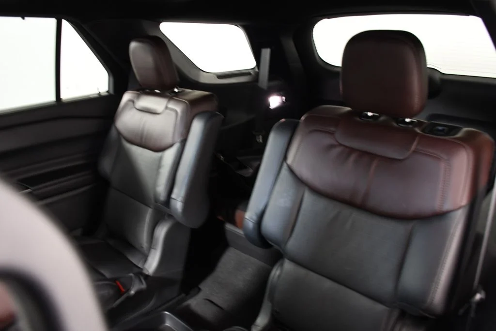 Used 2021 Agate Black Metallic Ford Platinum image 28