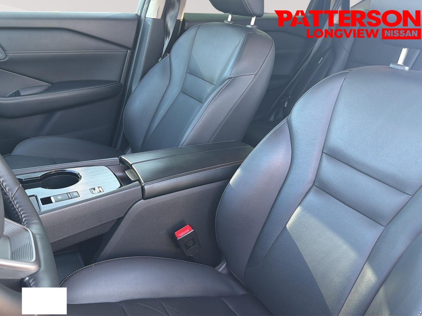 Used 2025 Boulder Gray Pearl Nissan SL image 17