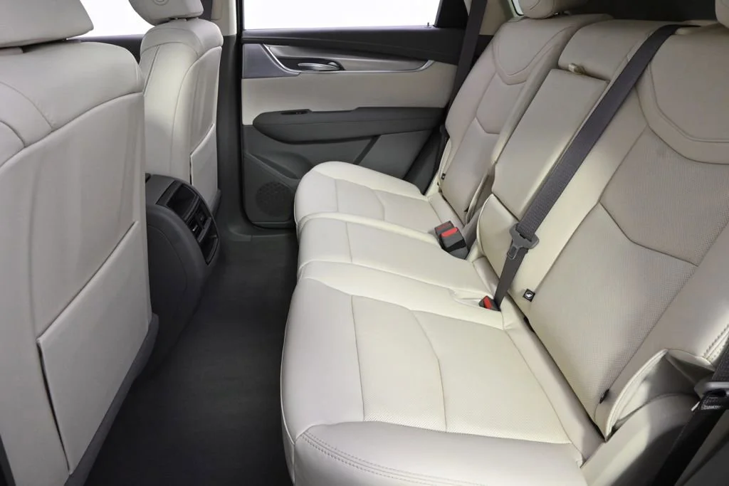 New 2025 Crystal White Tricoat Cadillac Premium Luxury image 21