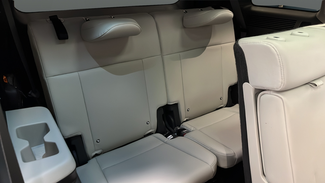 Used 2025 Serenity White Hyundai Limited image 26