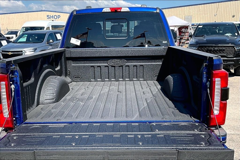 New 2026 Ford Super Duty F-250 Lariat 4D Crew Cab