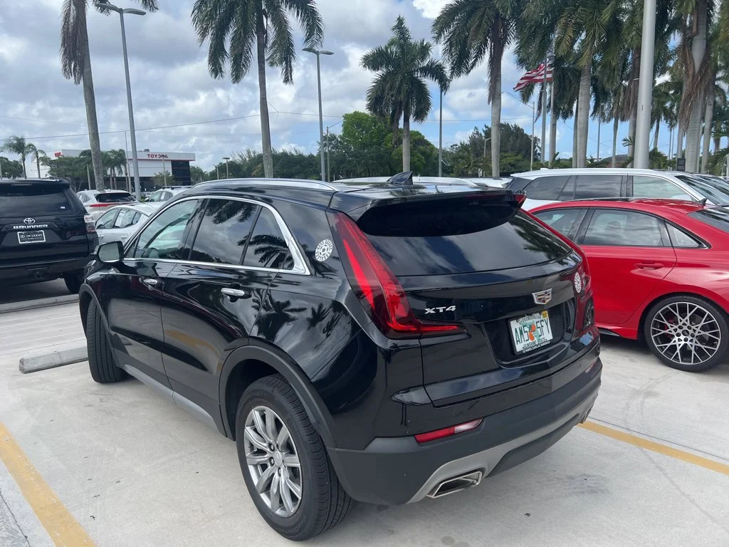Used 2023 Stellar Black Metallic Cadillac Premium Luxury image 7