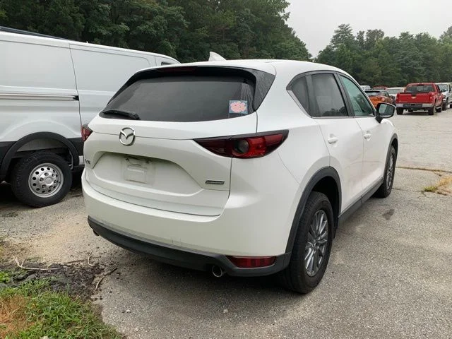 Used 2017 Snowflake White Pearl Metallic Mazda Touring image 7