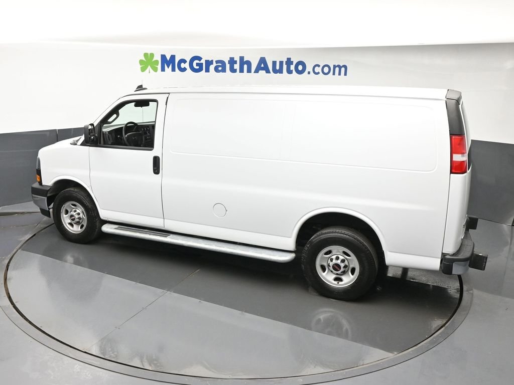 Used 2024 White GMC Work Van image 19