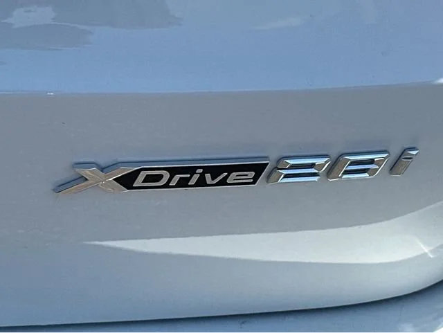 Used 2023 White BMW xDrive28i image 13