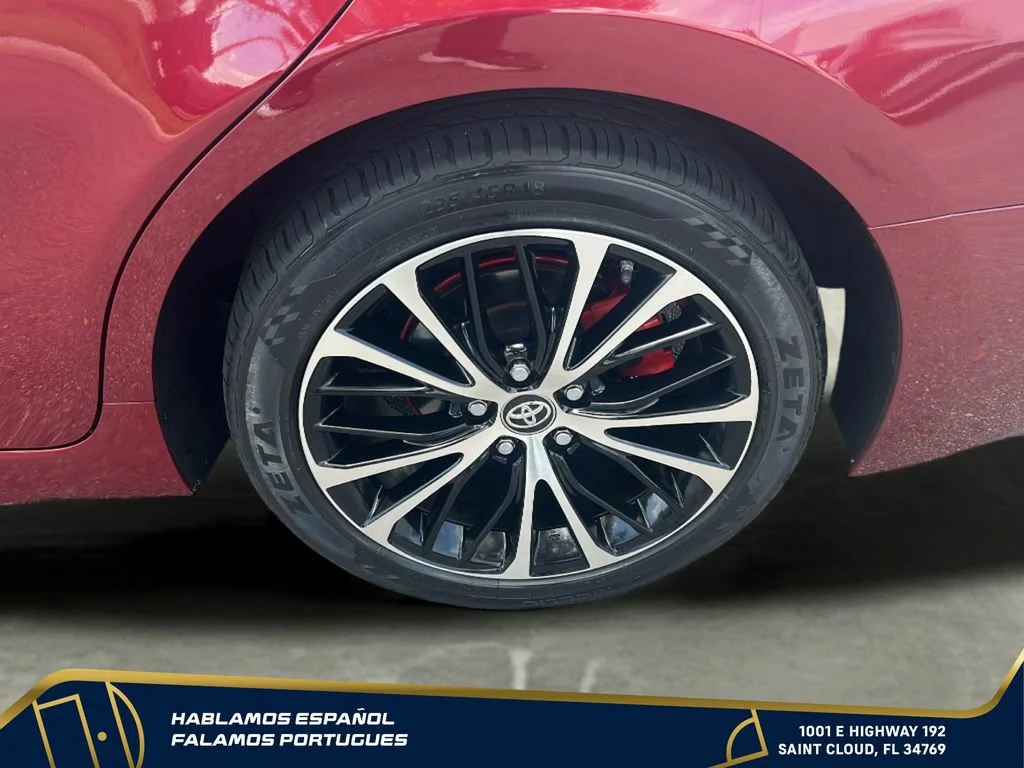 Used 2018 Red Toyota SE image 35