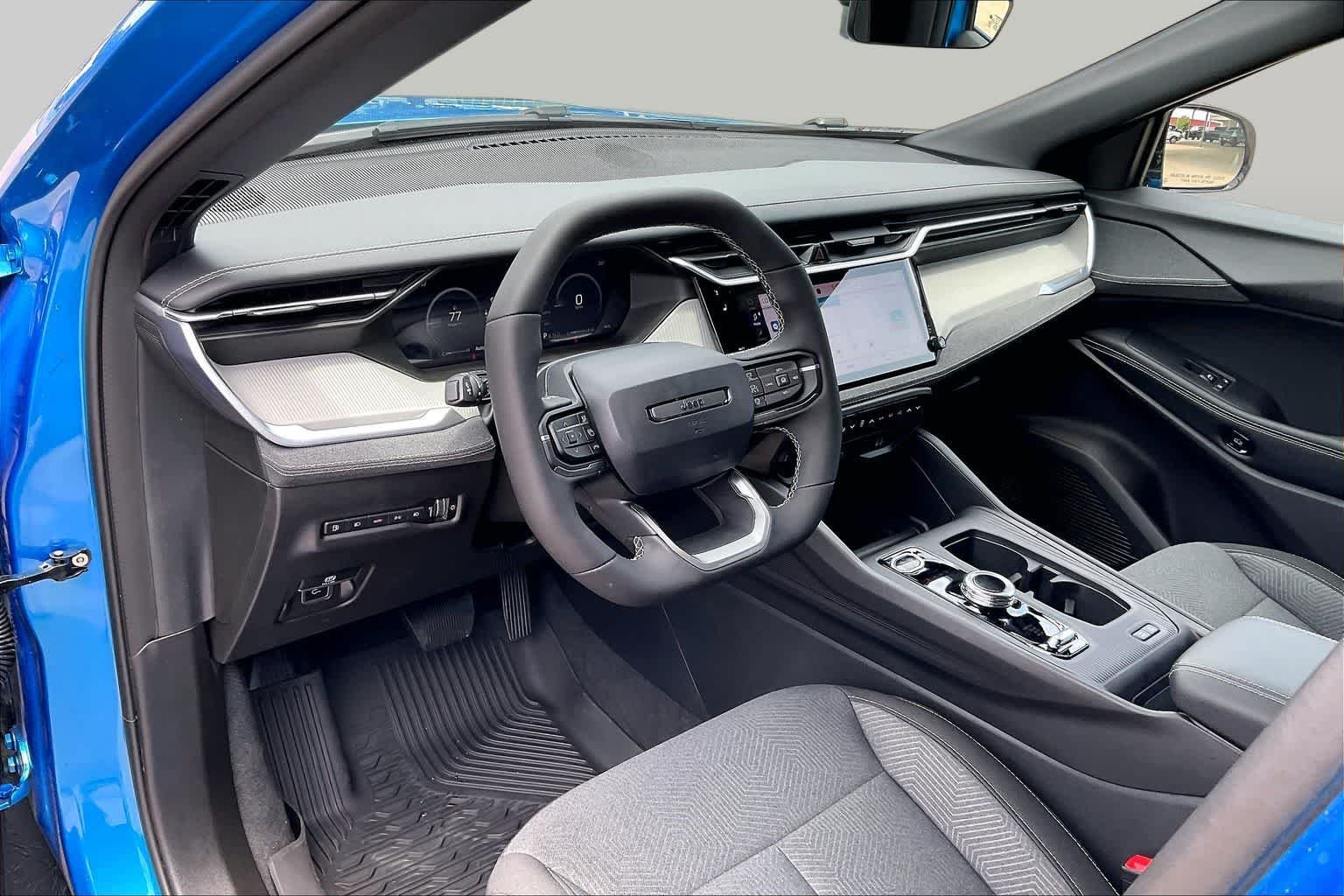 New 2026 Hydro Blue Pearl-Coat Exterior Paint Jeep Laredo image 8