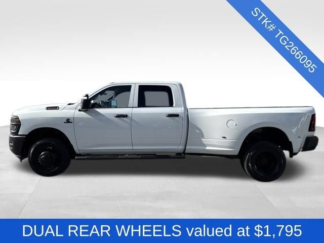 New 2026 Bright White Clear-Coat Exterior Paint RAM Tradesman image 4