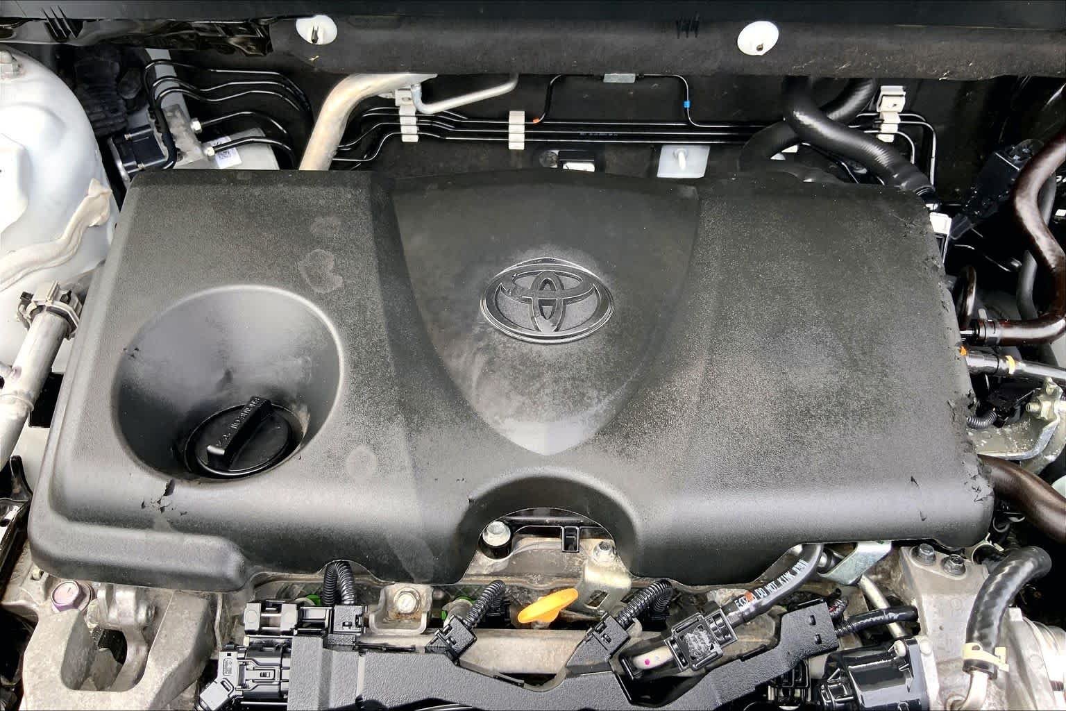 Used 2024 Ice Cap Toyota XLE image 32