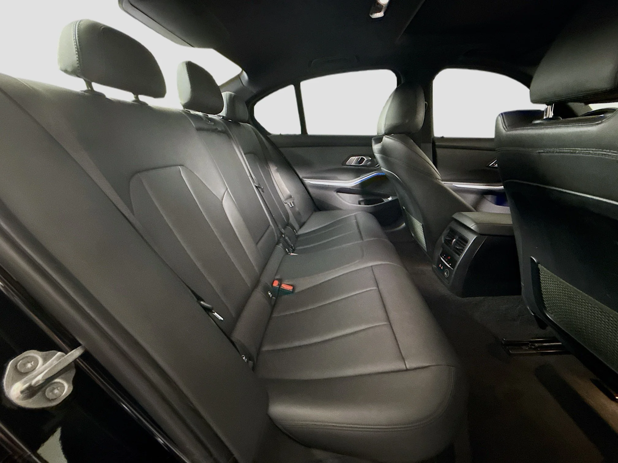 Used 2019 Black Sapphire Metallic BMW 330i image 23