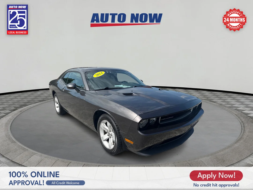 Used 2014 Gray Dodge SXT image 6