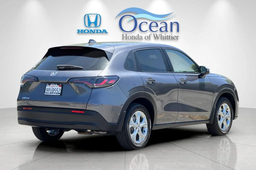 Certified Used 2025 Modern Steel Metallic Honda LX image 4