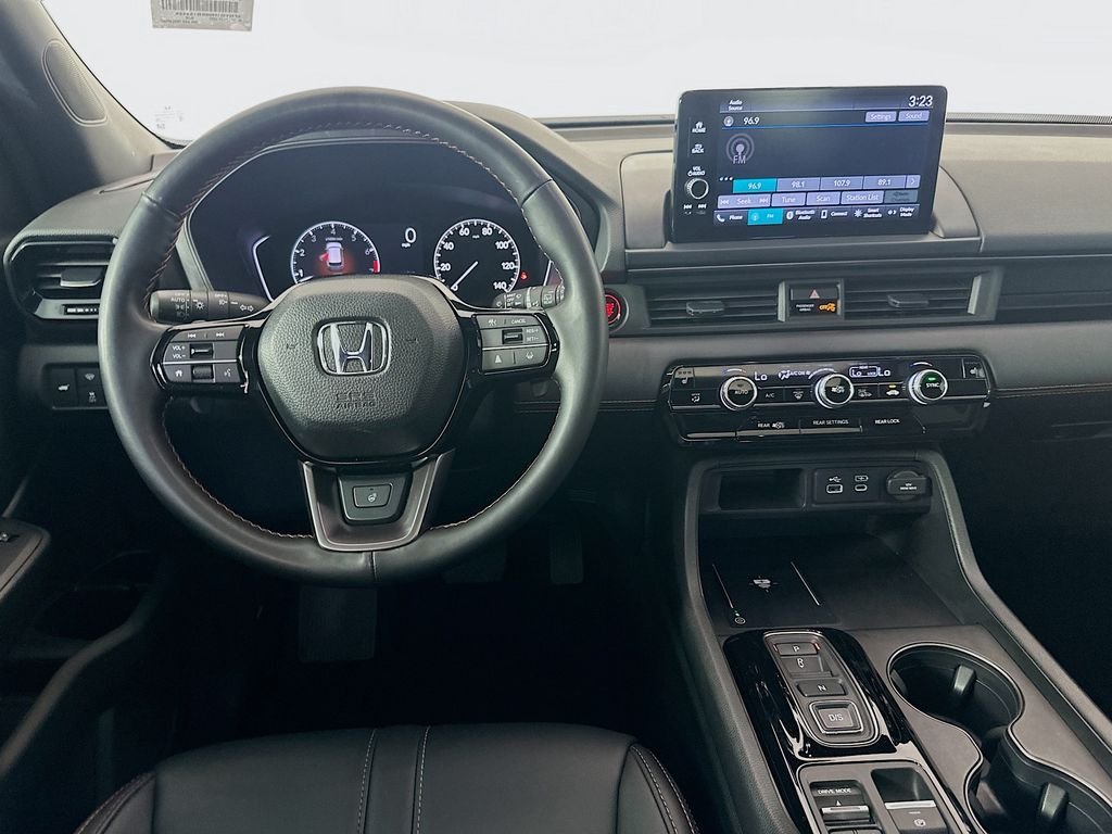 2025 Honda Pilot TrailSport - Photo 22