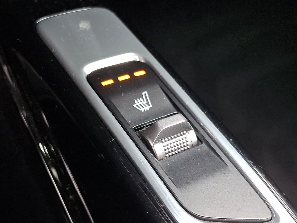 Used 2023 Black Kia SX image 28