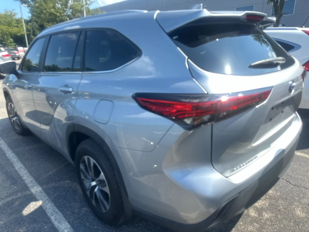 Used 2023 Celestial Silver Metallic Toyota Hybrid XLE image 3