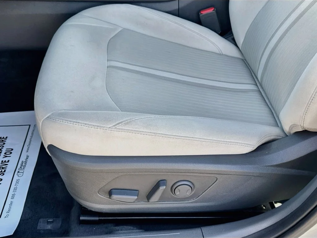 Used 2024 Silver Hyundai SEL image 22