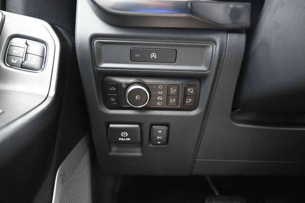 Used 2025 White Ford Raptor image 17