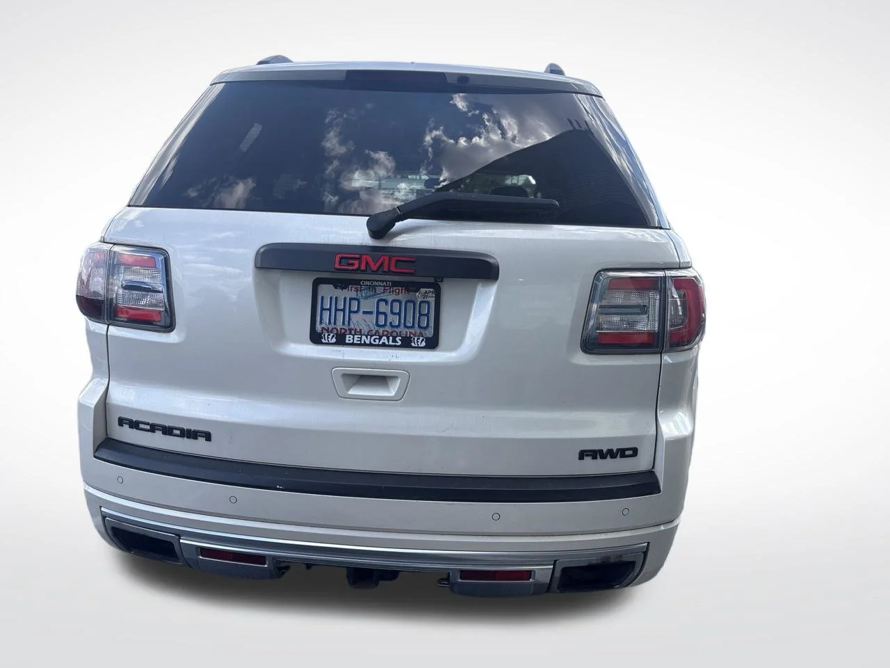 Used 2014 White GMC Denali image 11