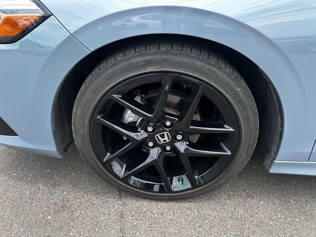 Used 2023  Honda Sport image 10