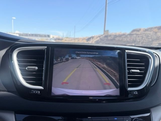 2023 Chrysler Pacifica Touring L - Photo 20