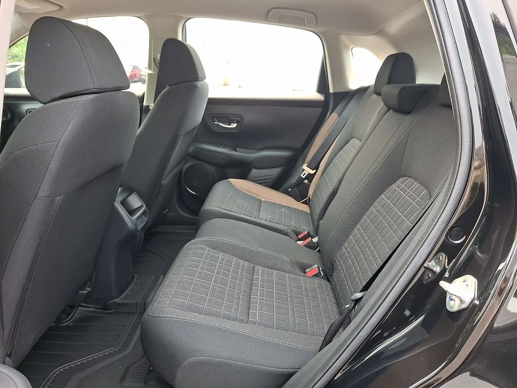 Certified Used 2025  Honda LX image 10
