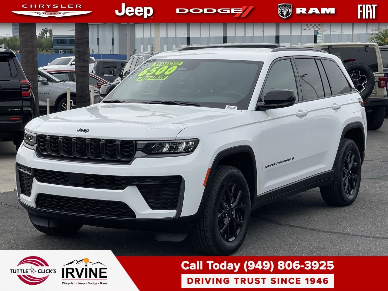 Used 2026 Bright White Clearcoat Jeep Laredo Altitude image 1
