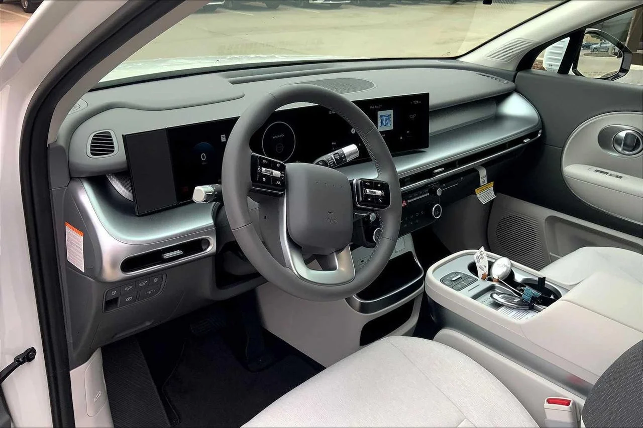 2026 Hyundai IONIQ 9 SE - Photo 9