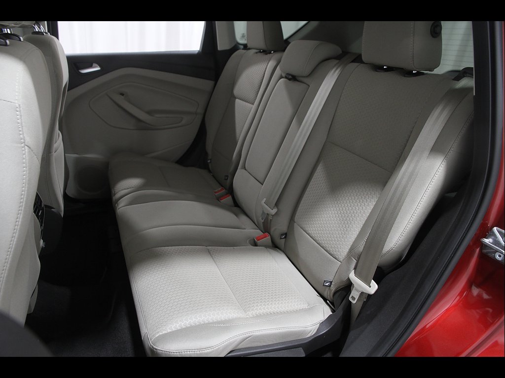 2017 Ford Escape SE - Photo 17