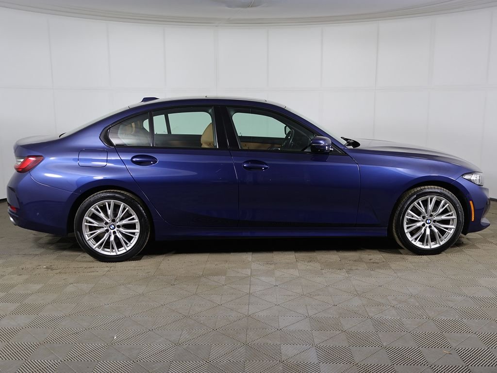 2023 BMW 3 Series 330i - Photo 16