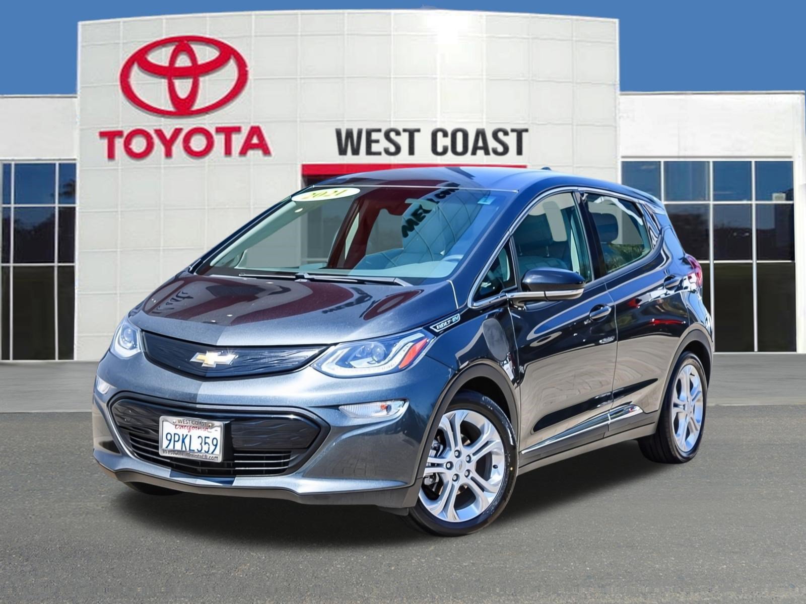 Used 2021 Nightfall Gray Metallic Chevrolet LT image 1