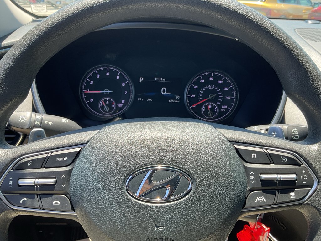 Used 2022 Shimmering Silver Hyundai SE image 27