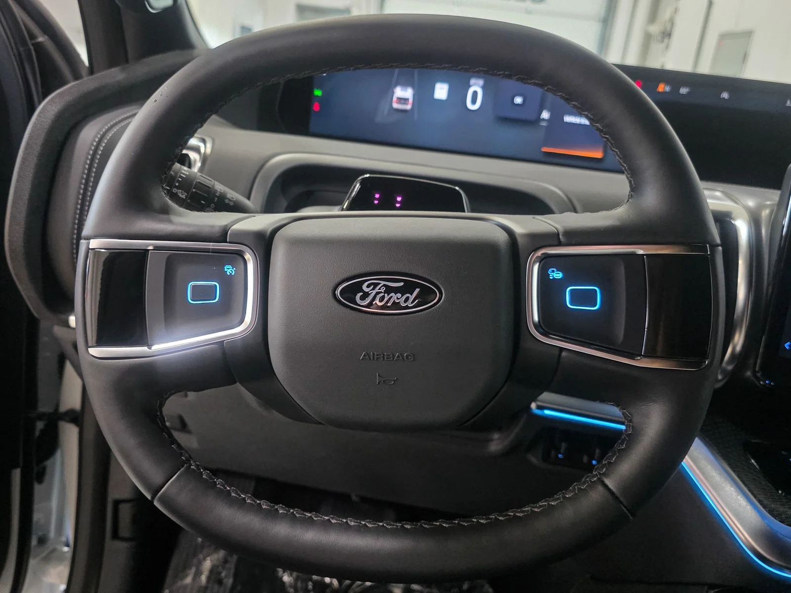 New 2026 White Ford Platinum image 39