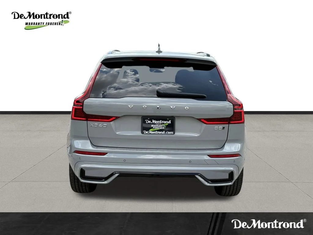 New 2026 Vapour Grey Volvo Plus image 6