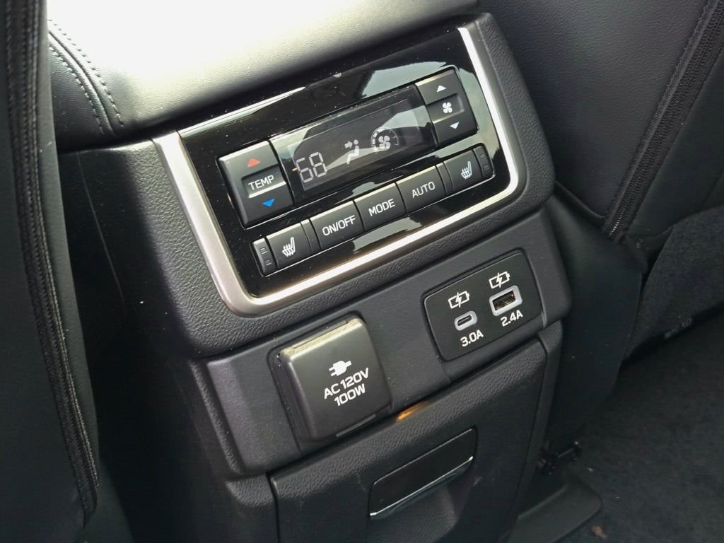 Used 2025 White Subaru Onyx Edition Touring image 22