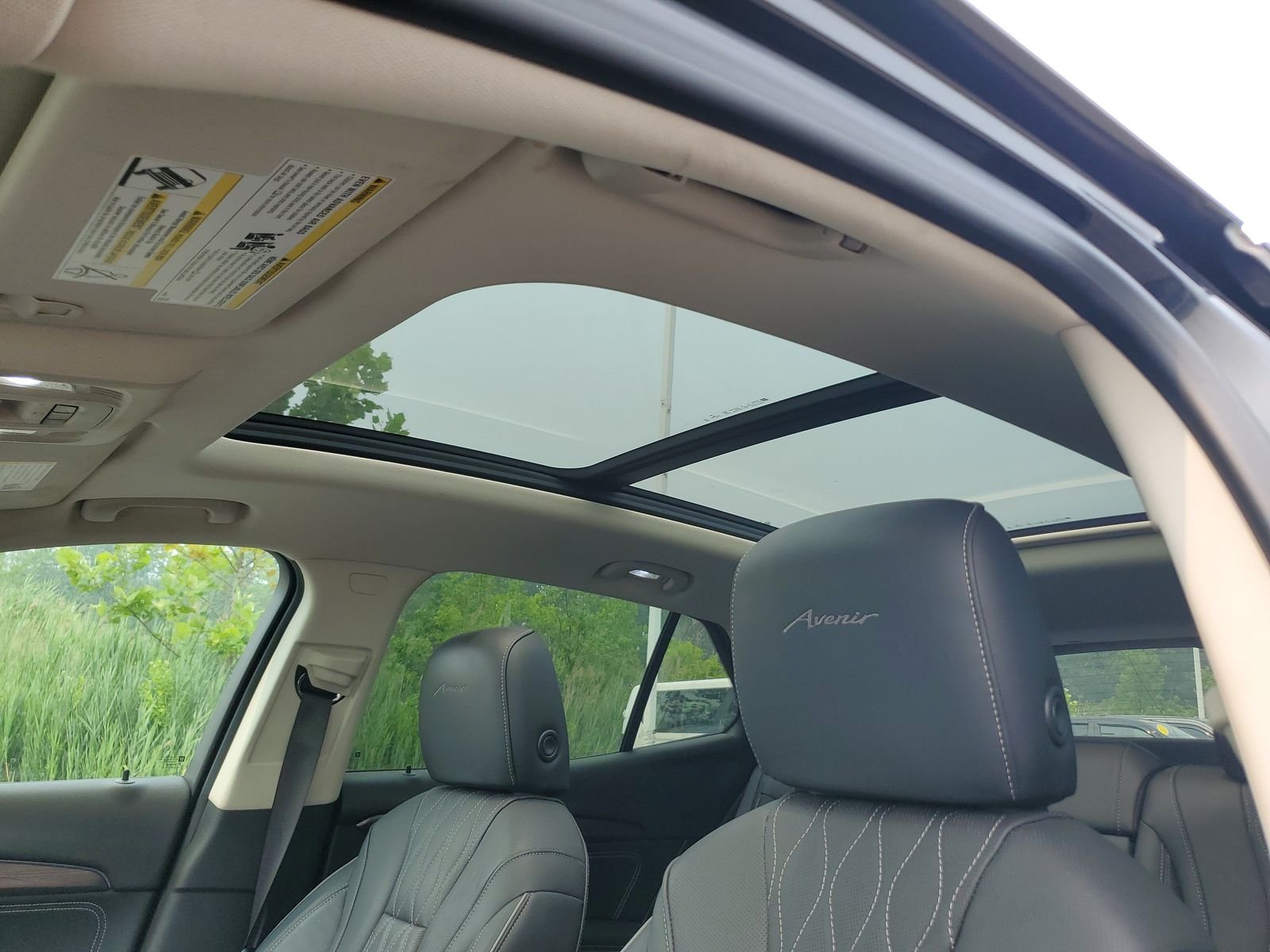 Used 2021 Black Buick Avenir image 8