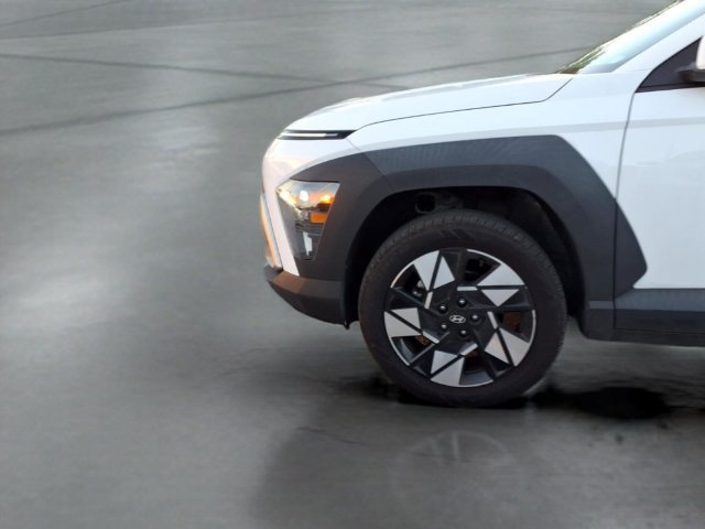 Used 2024  Hyundai SEL image 19