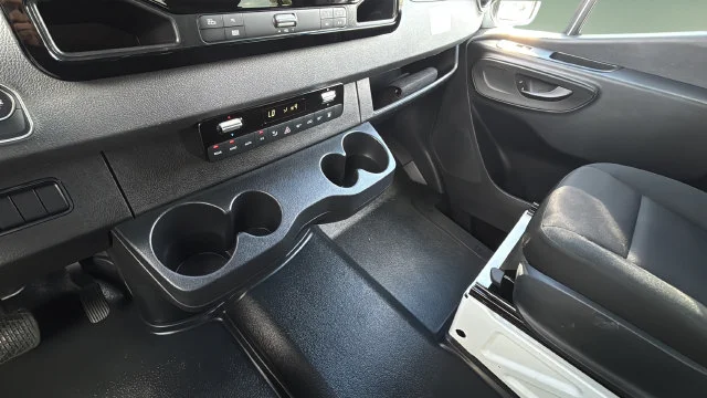 Used 2025  Mercedes-Benz Passenger 170 WB image 21