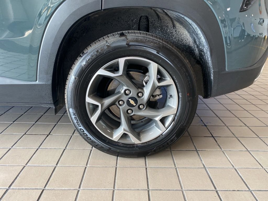 2025 Chevrolet Trax LT - Photo 21