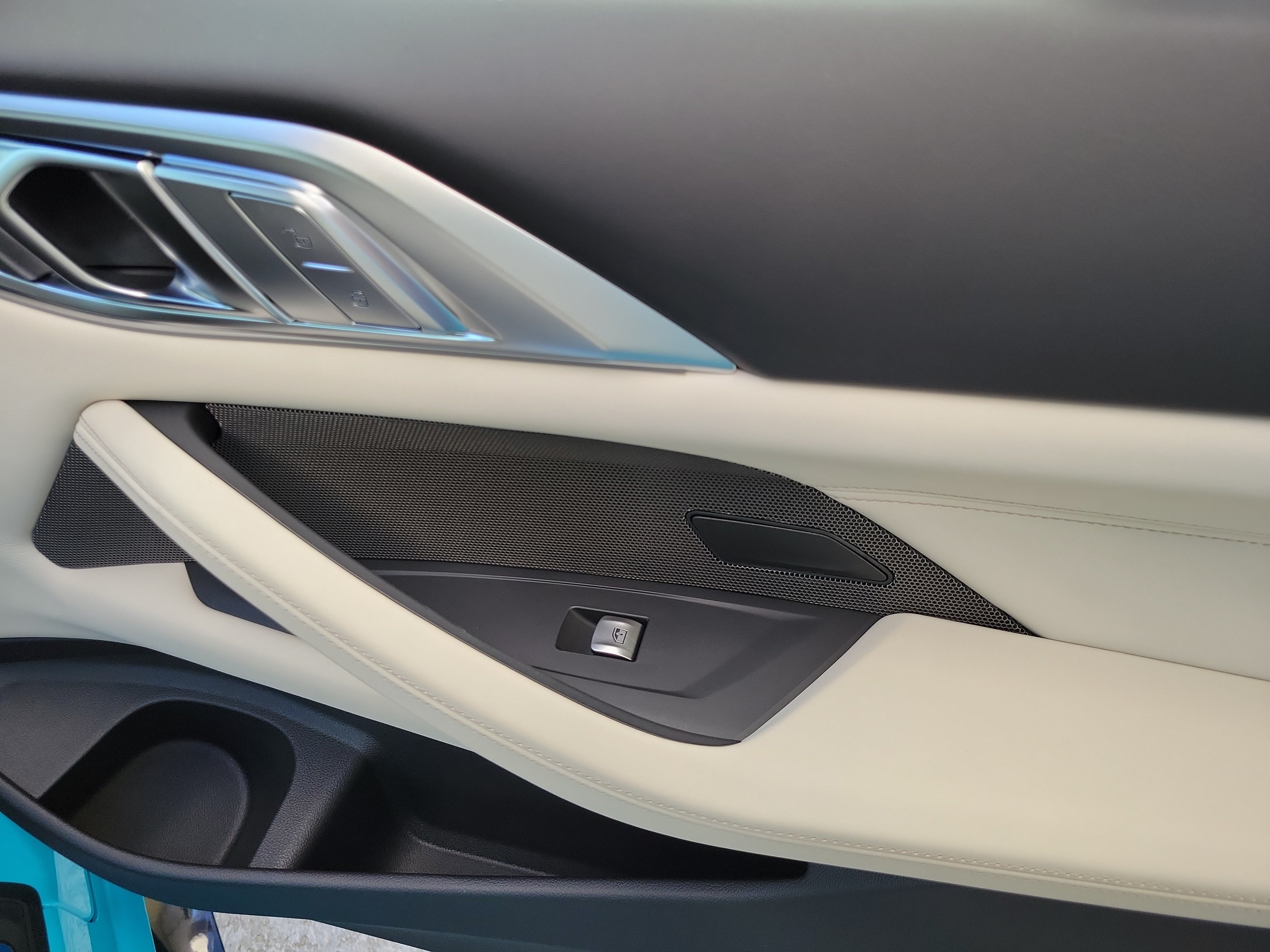 New 2027 Special Order Color BMW Base image 10